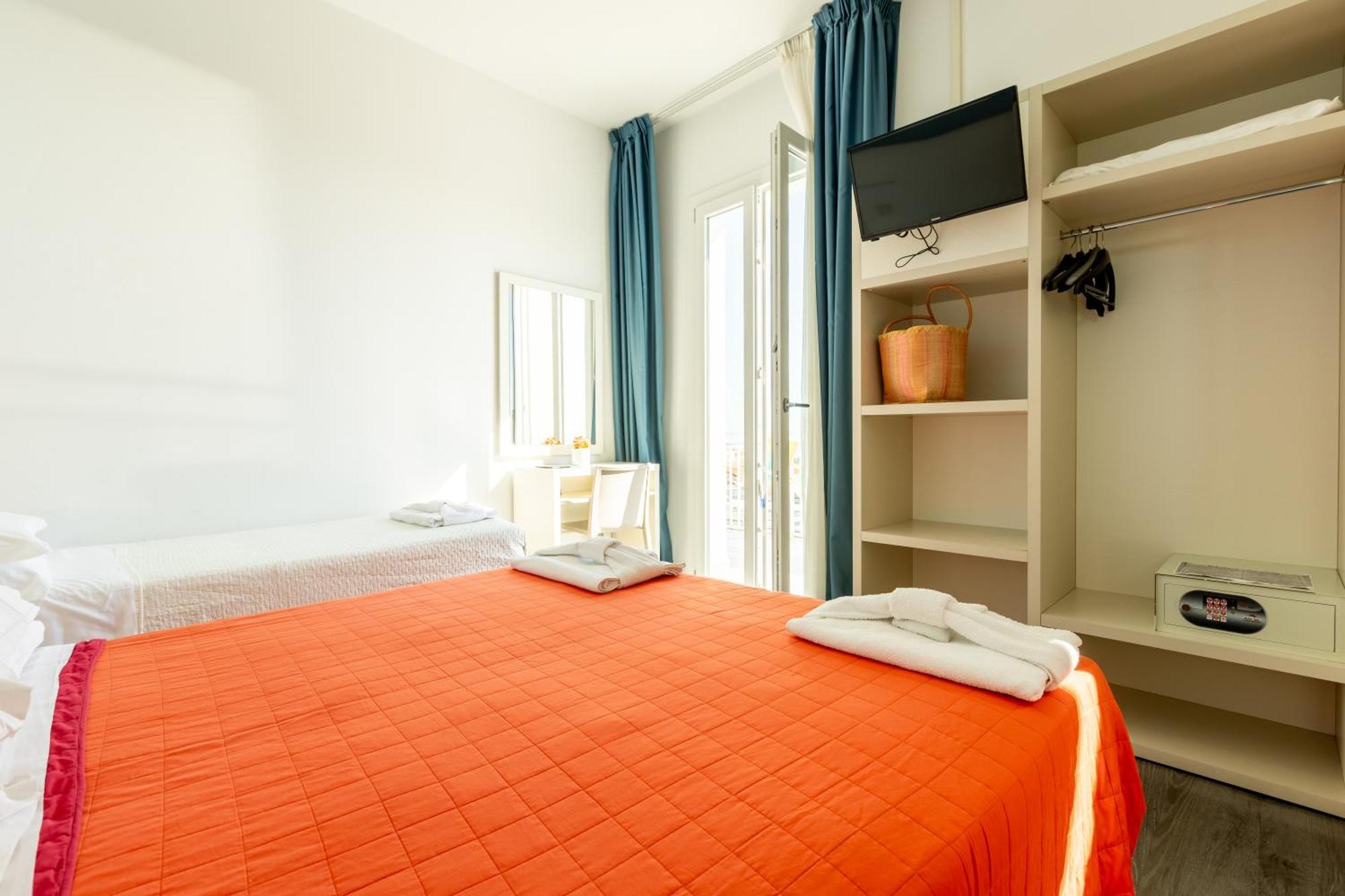 Hotel Kim Rimini Ngoại thất bức ảnh