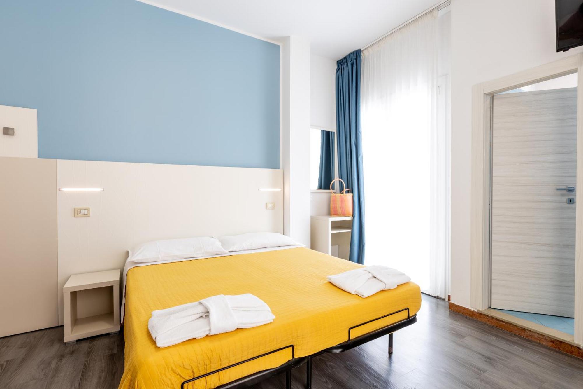 Hotel Kim Rimini Ngoại thất bức ảnh