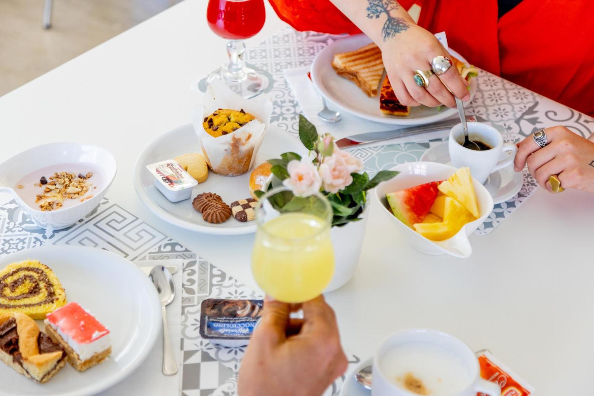 Hotel Kim Rimini Ngoại thất bức ảnh