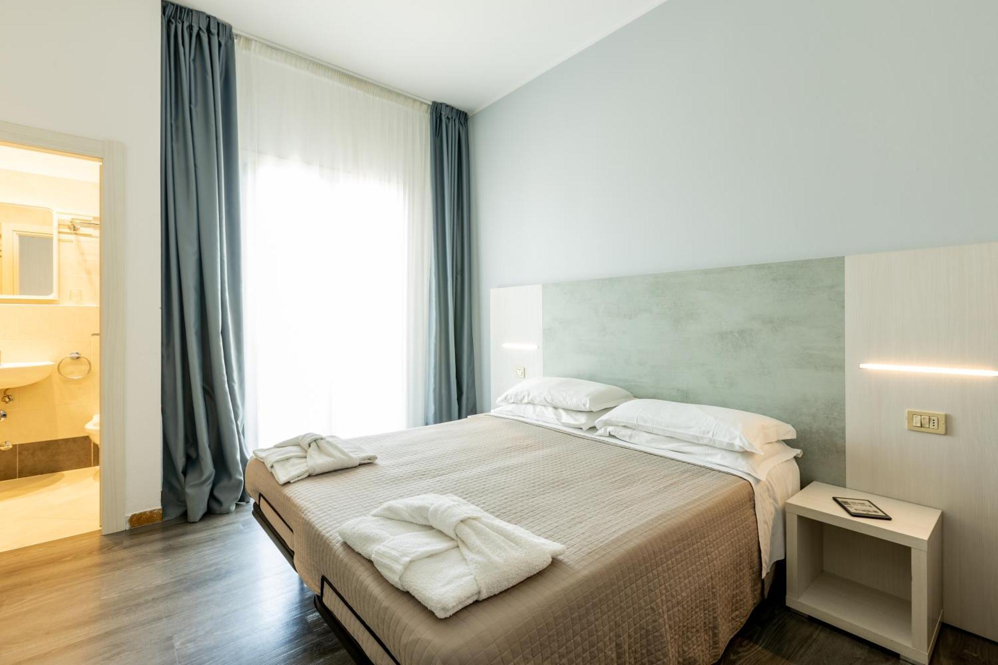 Hotel Kim Rimini Ngoại thất bức ảnh