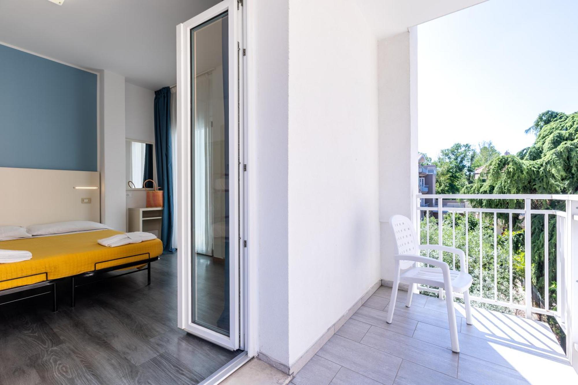 Hotel Kim Rimini Ngoại thất bức ảnh