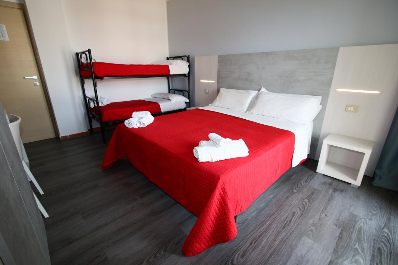 Hotel Kim Rimini Ngoại thất bức ảnh